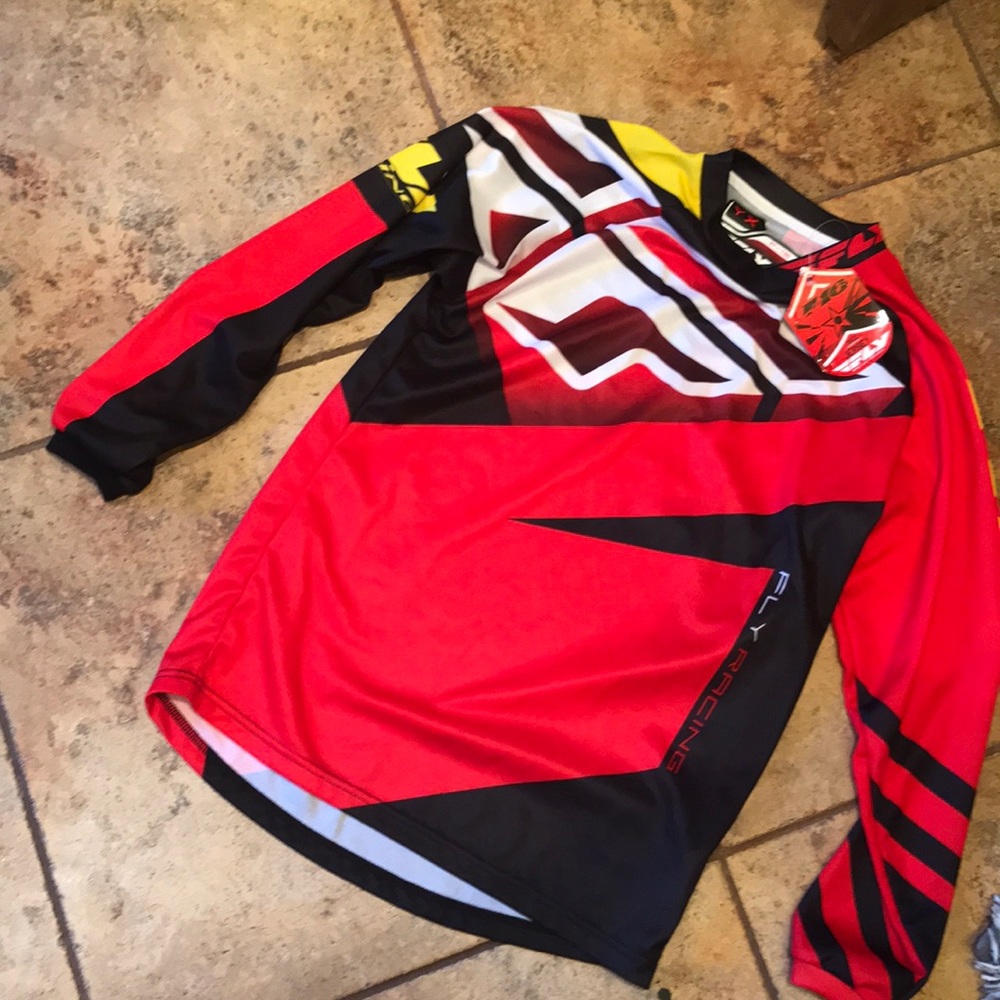 Fly Racing riding shirt. Size YX F-16